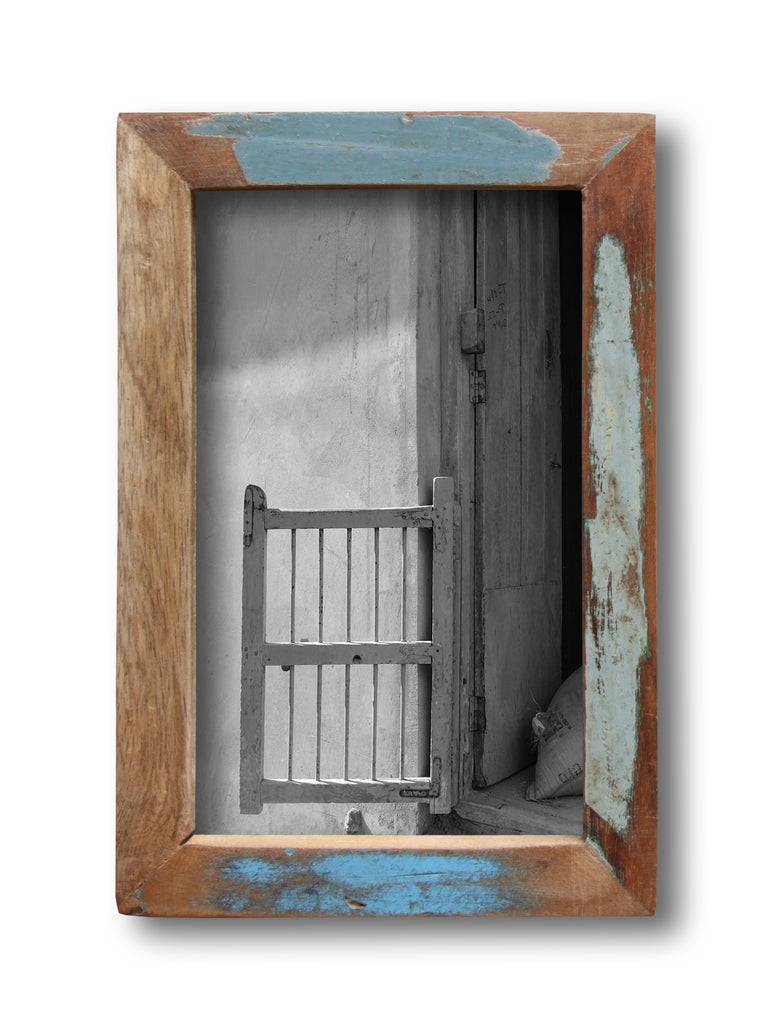 Reclaimed Wood Narrow Style 6" x 4" Photo Frame