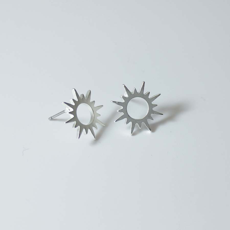 Sun Shape Small Stud Earrings - Silver