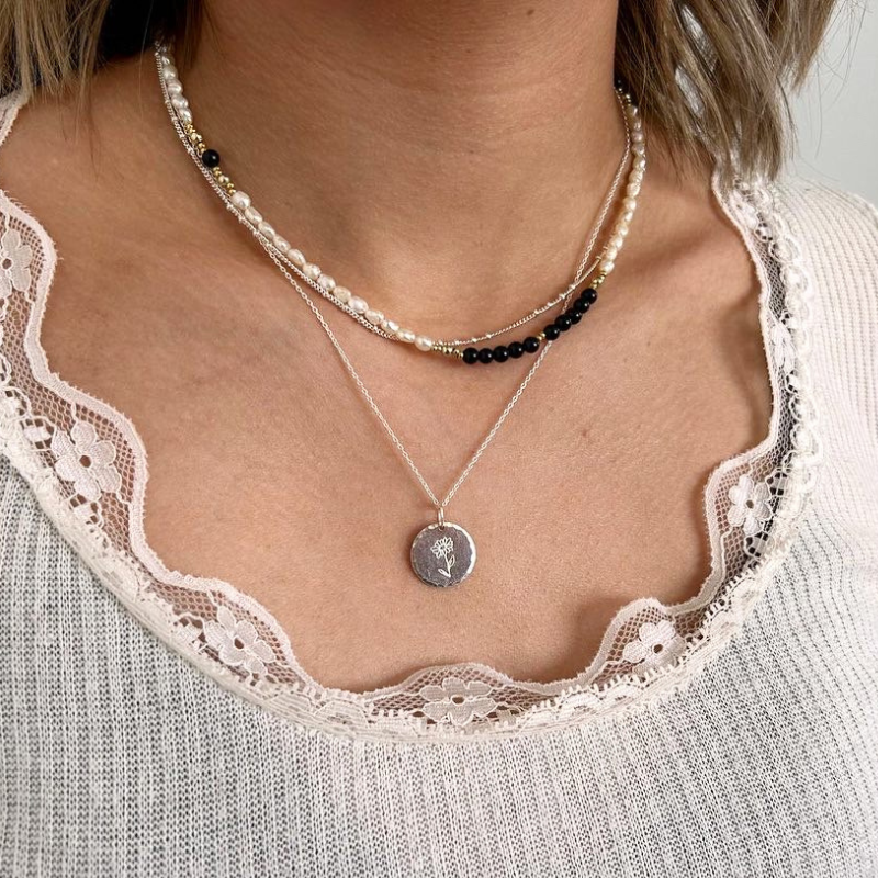 Necklaces - Uneeka