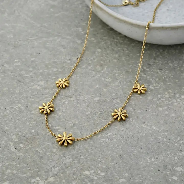 Gold Daisy Chain Necklace - NCK038 - Uneeka