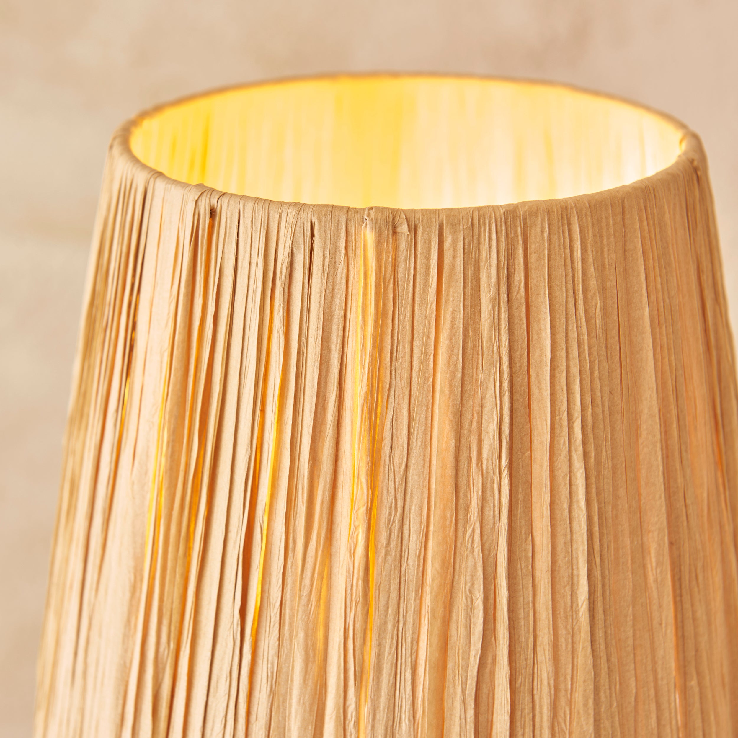 Wiggle Table Lamp with Raffia Shade - 114225 - Uneeka