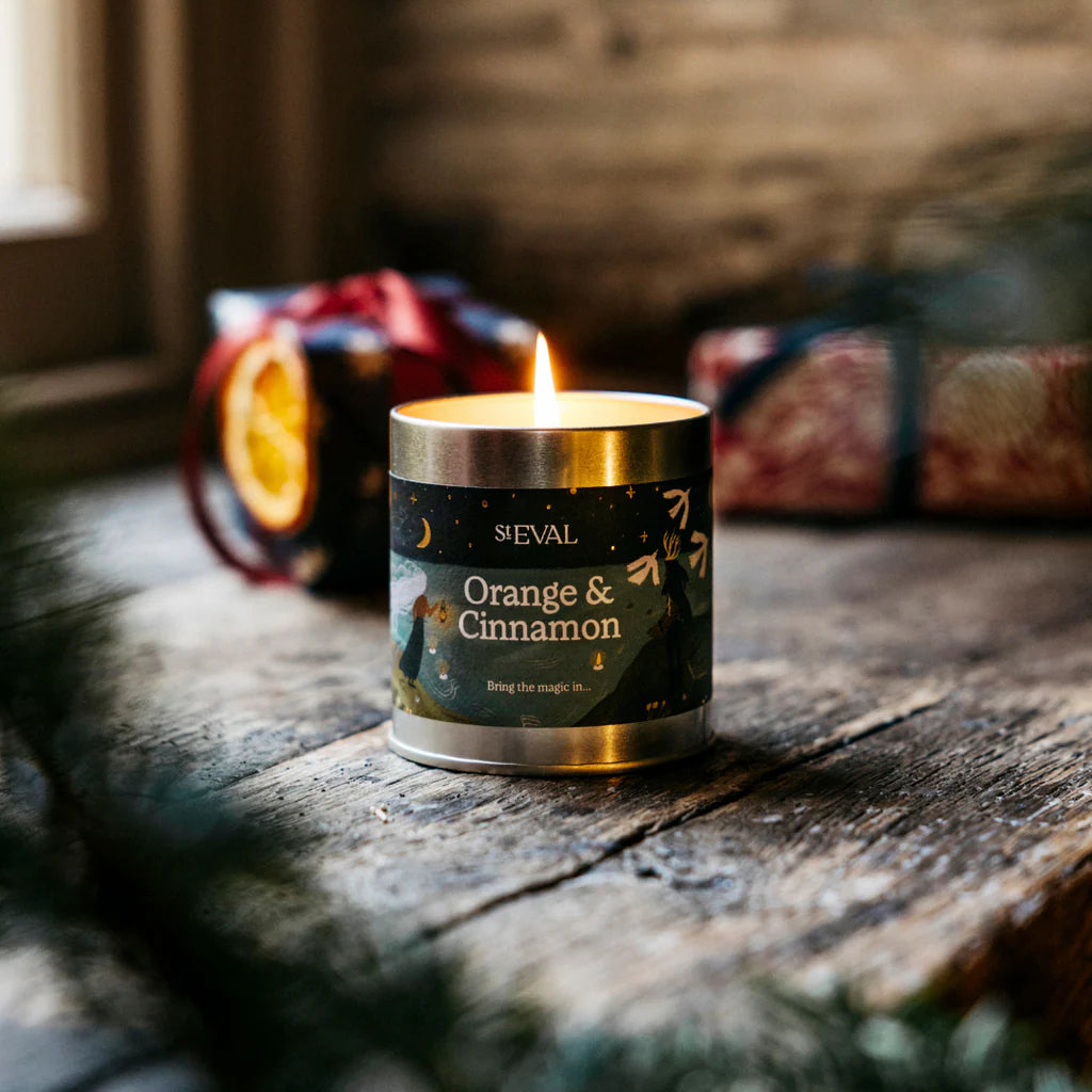 Christmas Tin Candle Orange & Cinnamon - F01102 - Uneeka