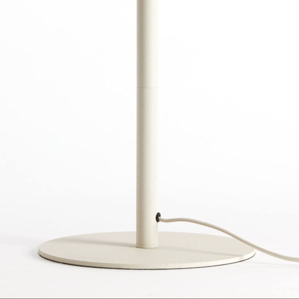 Minimal Flat Base Floor Lamp - 1725325 - Uneeka