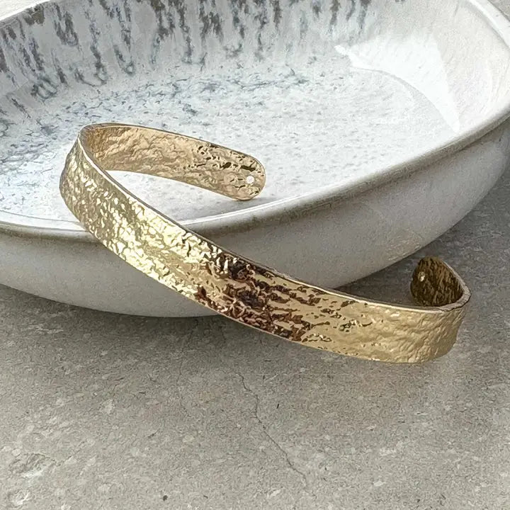 Gold Hammered Texture Bangle - BN002 - Uneeka