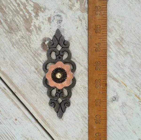 Crackle Rust Ceramic Knob with Filigree Backplate - 49.089F.AI.50 - Uneeka