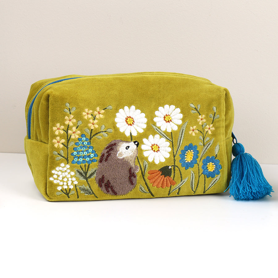 Embroidered Hedgehog Velvet Makeup Bag - 81570 - Uneeka