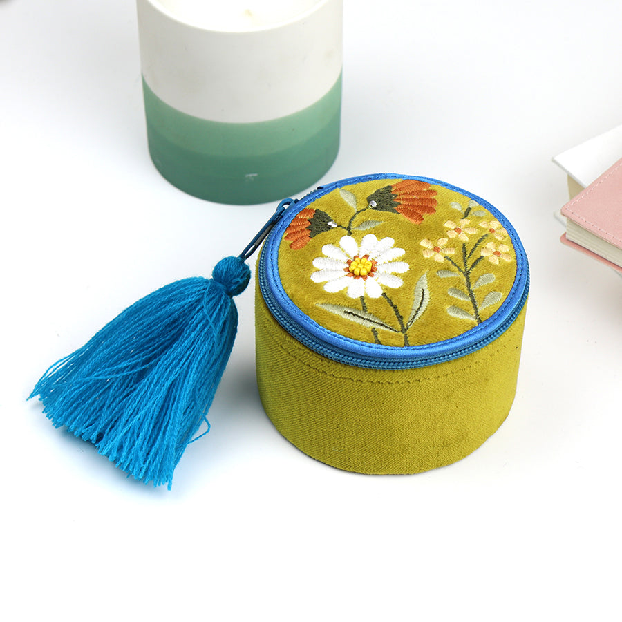 Small Embroidered Green Velvet Jewellery Box With Tassel - 81571 - Uneeka
