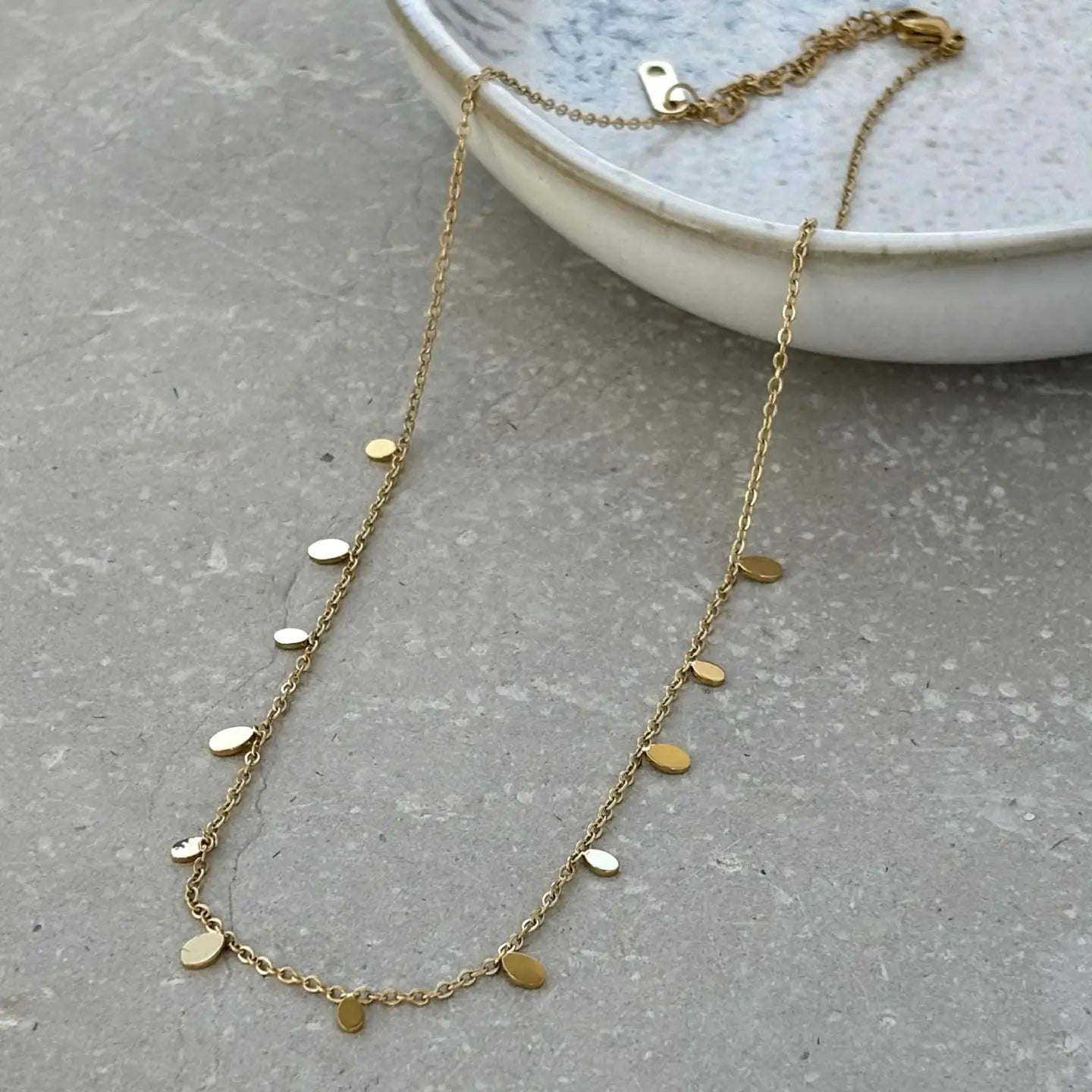 Gold Teardrop Chain Necklace - NCK020 - Uneeka
