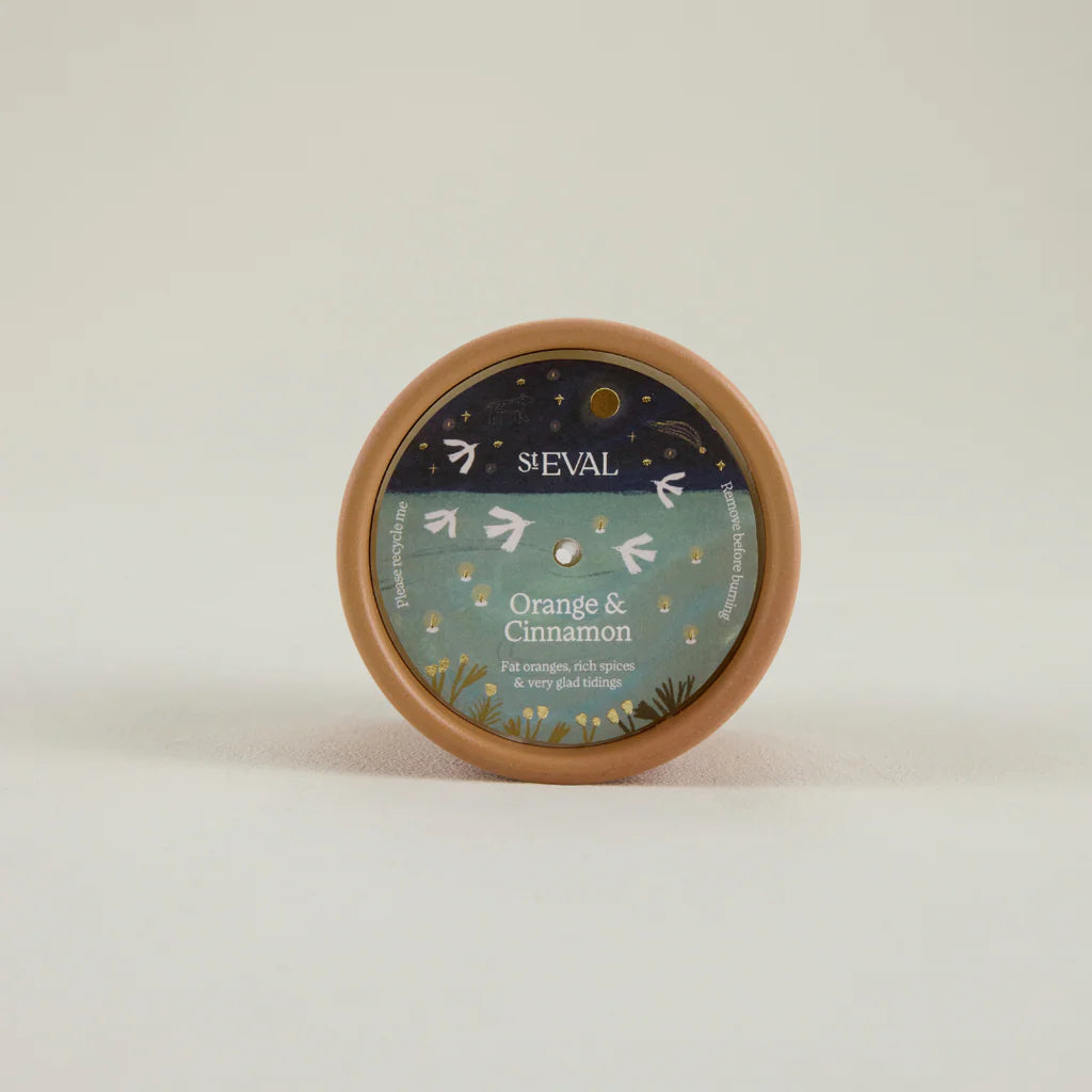 St Eval Star Gazy Ceramic Pot Candle Orange & Cinnamon - F01573 - Uneeka