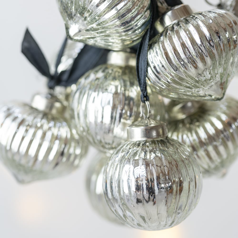Silver Bauble Ribbon Garland - ANC22382 - Uneeka