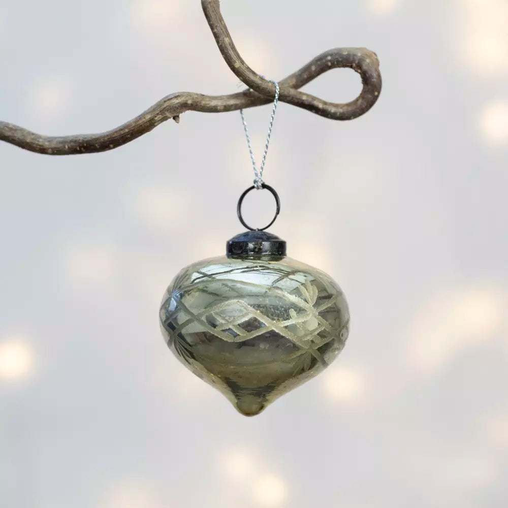 Gold Etched Onion Bauble - ANC25269 - Uneeka