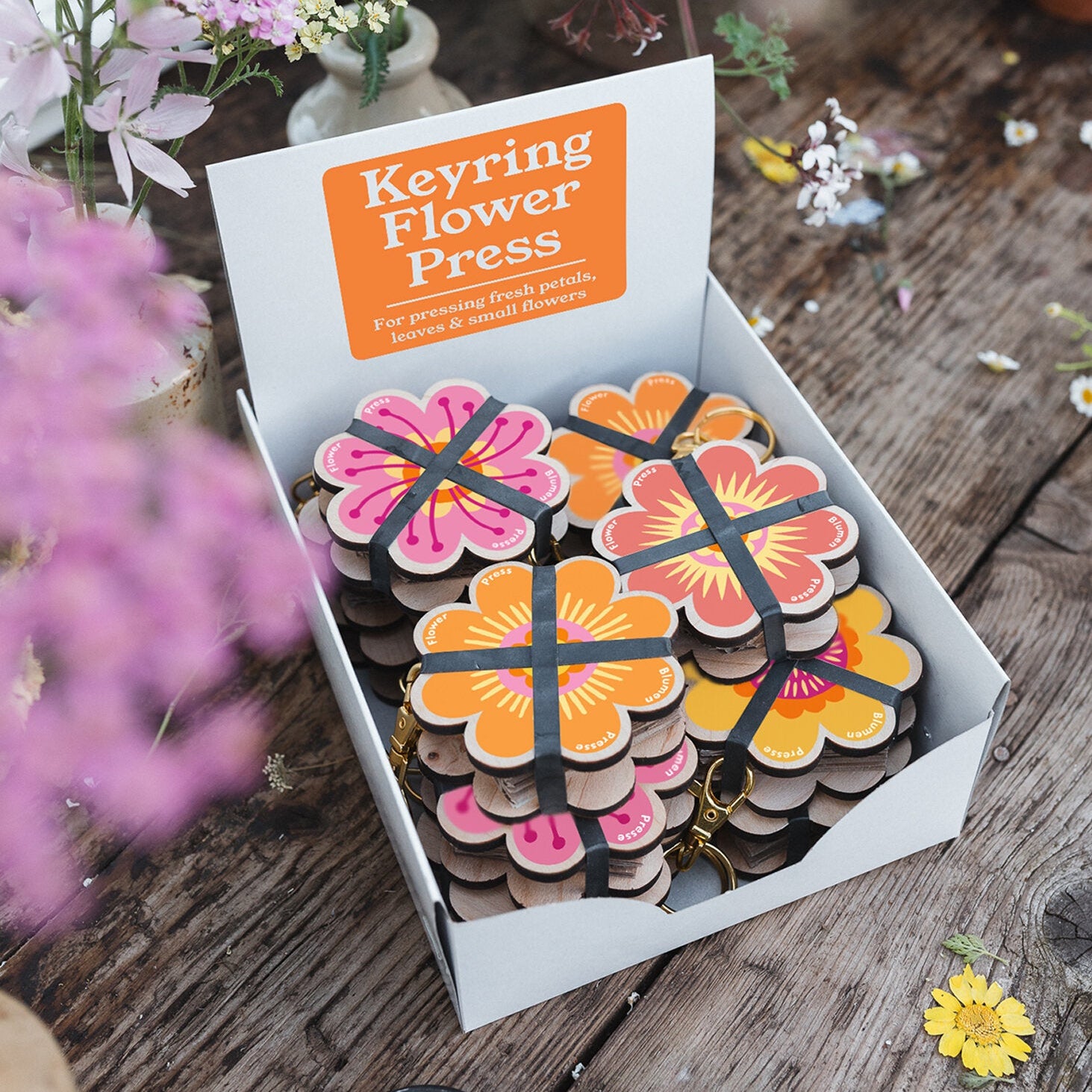 Assorted Orange & Pink Keyring Flower Press - WKPOP - Uneeka