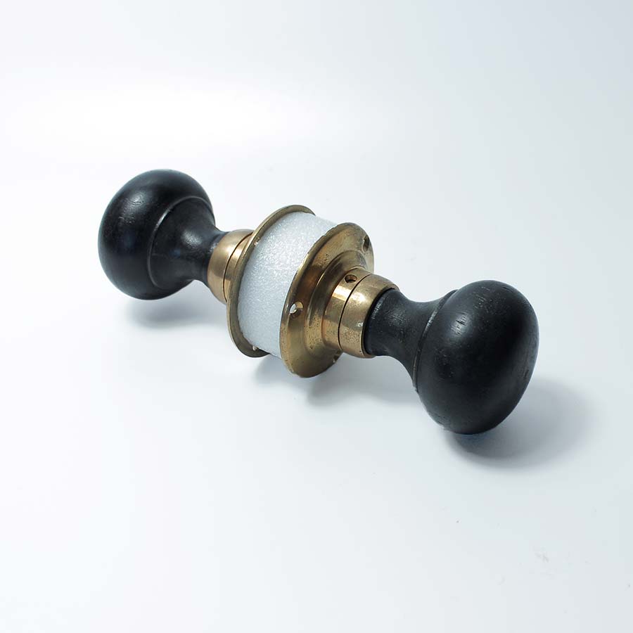 Bun Type Ebonised & Brass Cottage Bun Door Knob Set