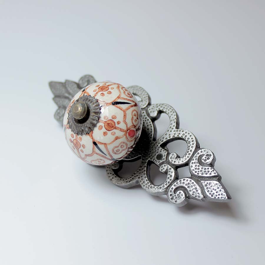 Ceramic Patterned Knob with Filigree Backplate