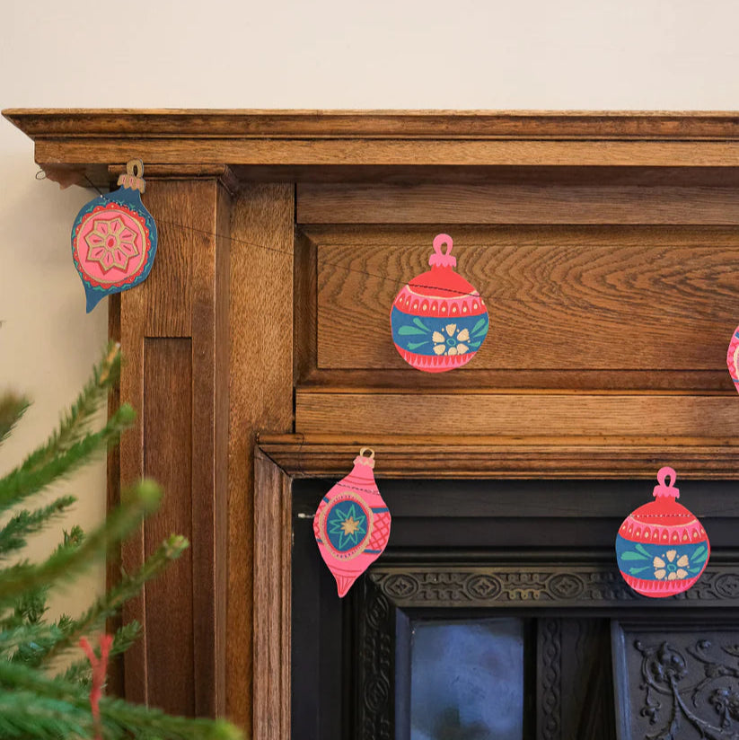 Screen Printed Bauble Garland - GAR-BAUBLES - Uneeka