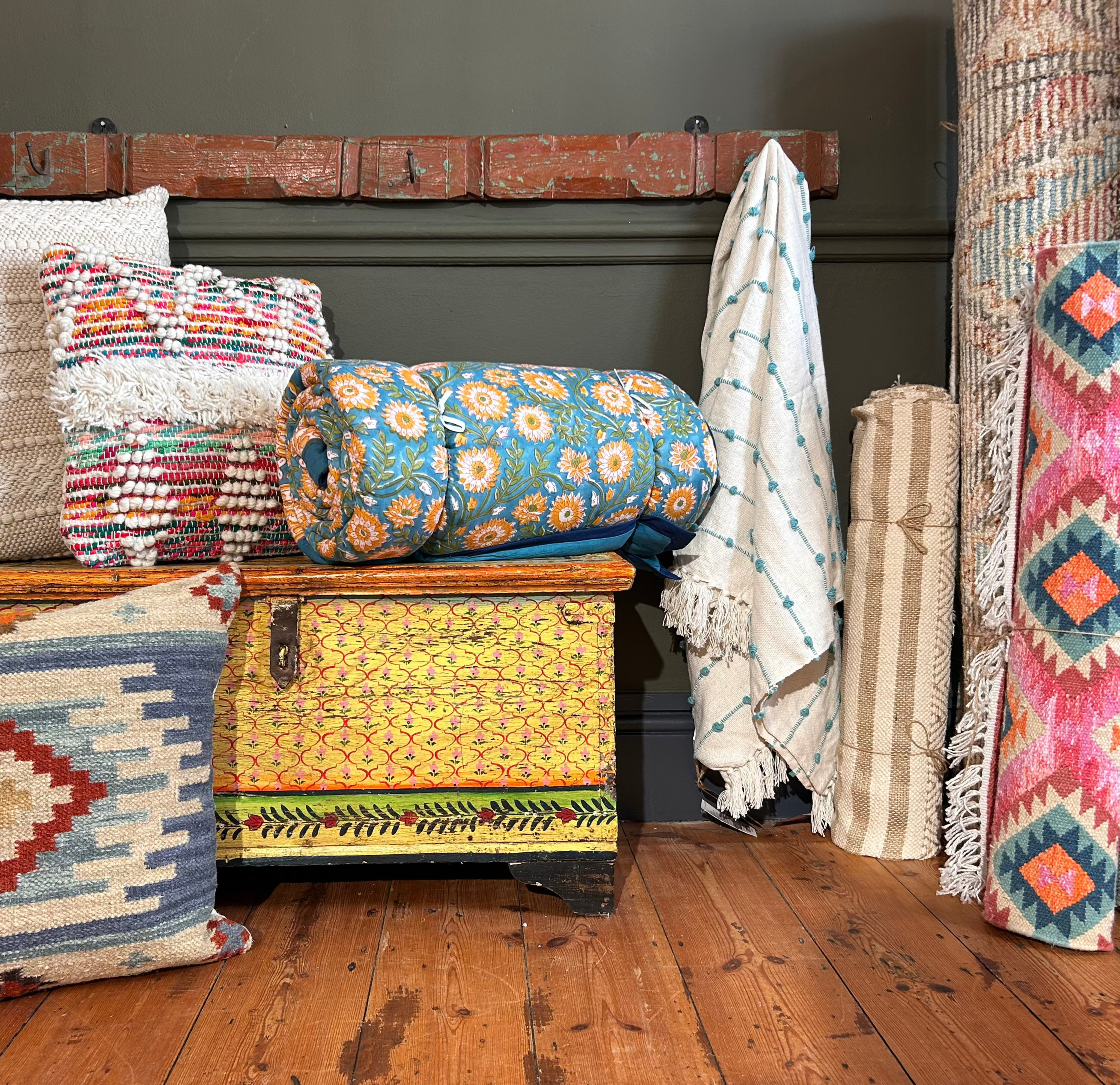 Fairly Traded Homewares, Gifting & Furniture - Uneeka