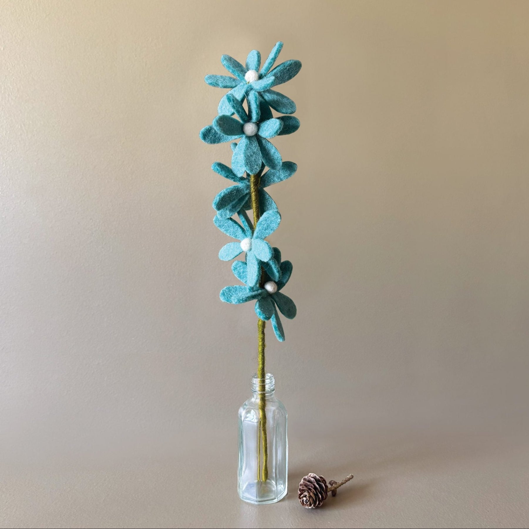 Felt Colourful Daisy Branch -  5430.2 - Uneeka