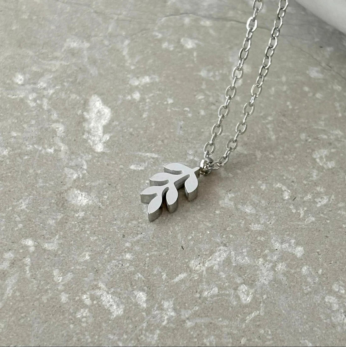 Fern Pendant Necklace Silver - Uneeka