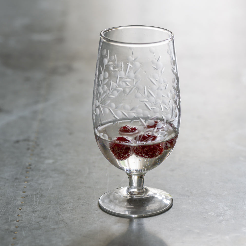 Short Stem Wine Glass Etched With Leaves