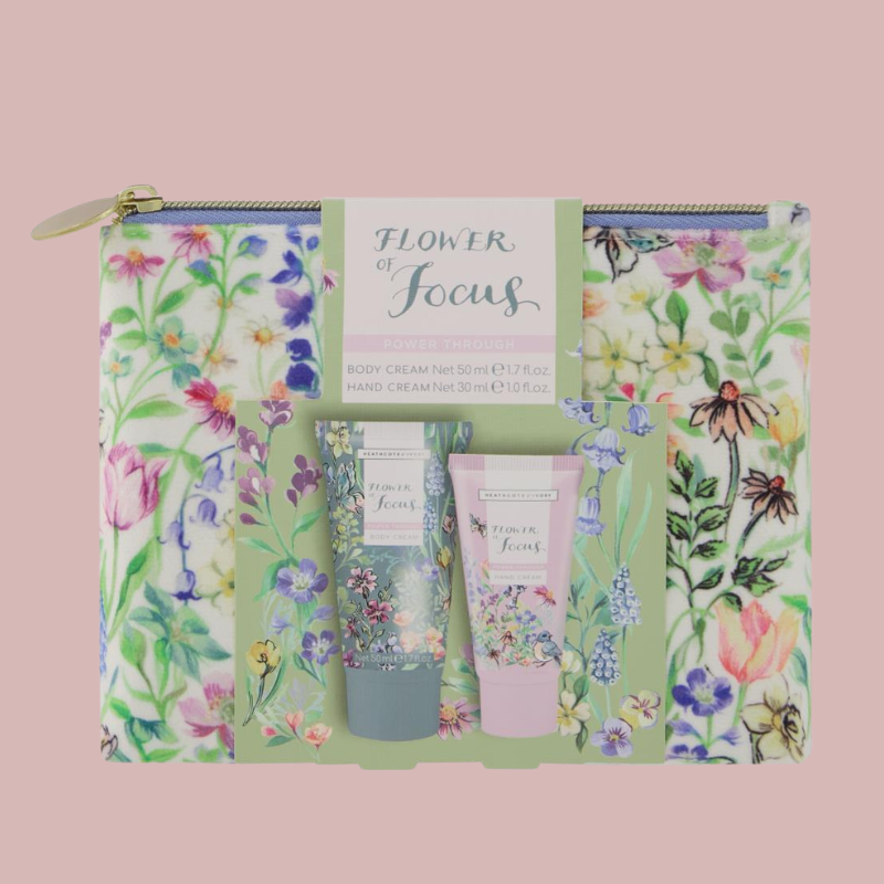 Flower Of Focus Velvet Cosmetic Bag Gift Set - Uneeka