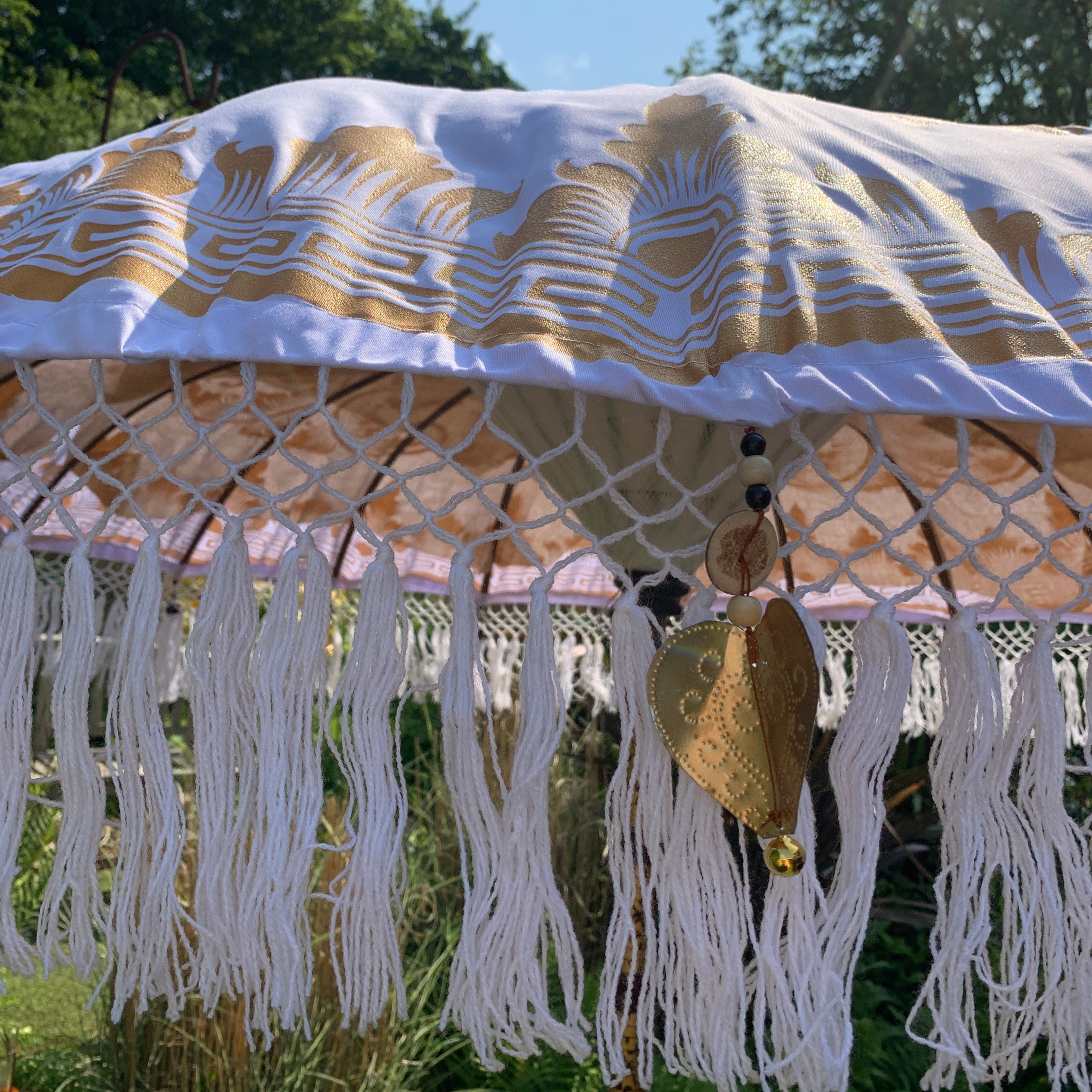 White Bali Sun Parasol With Pole Joint - MB96 - Uneeka