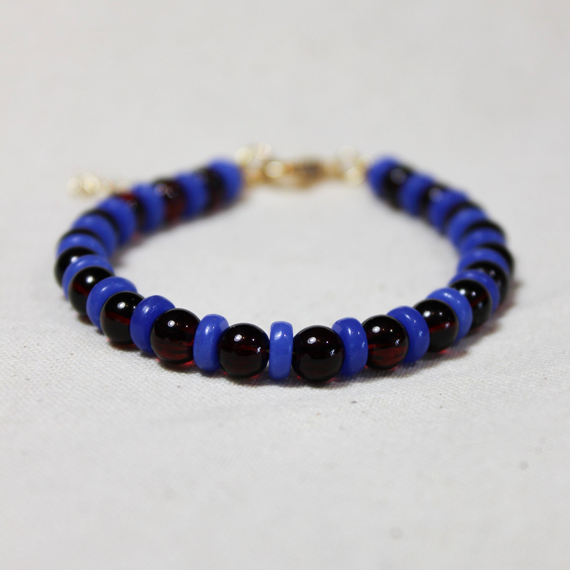 Blue & Burgundy Glass Bead Bracelet - BB16 - Uneeka