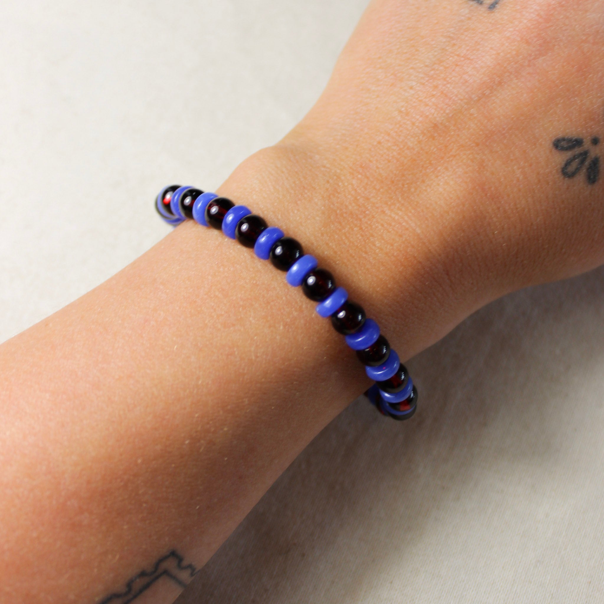 Blue & Burgundy Glass Bead Bracelet - BB16 - Uneeka