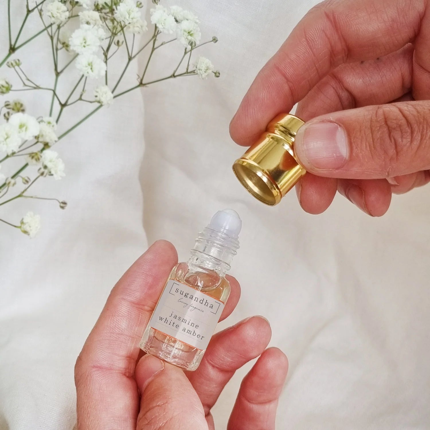 Jasmine & White Amber Roll On Perfume - Jasmine-white amber - Uneeka
