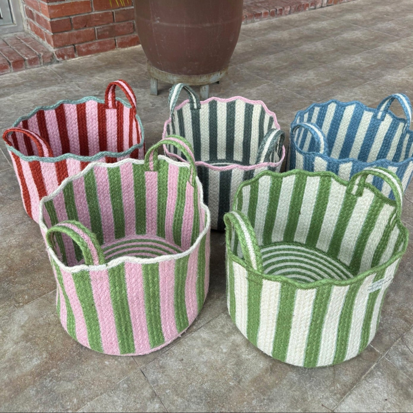 Large Scalloped Edge Striped Basket With Handles - Uneeka