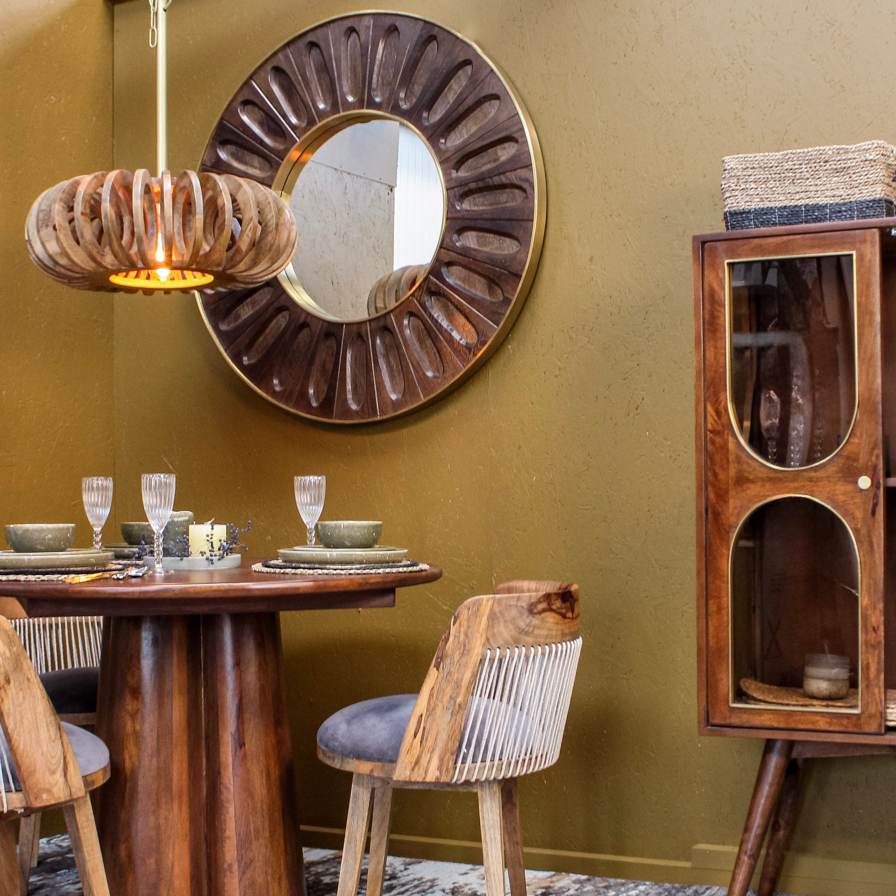 Large Oval Carvings Round Mirror with Brass Details Uneeka Home 2746V