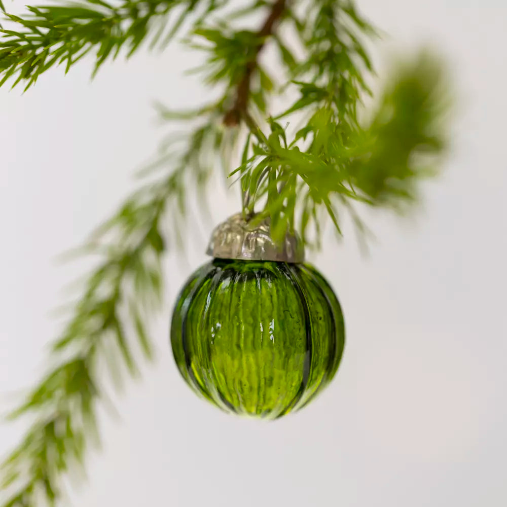 Ribbed Assorted Green Round Bauble - MK24999 - Uneeka