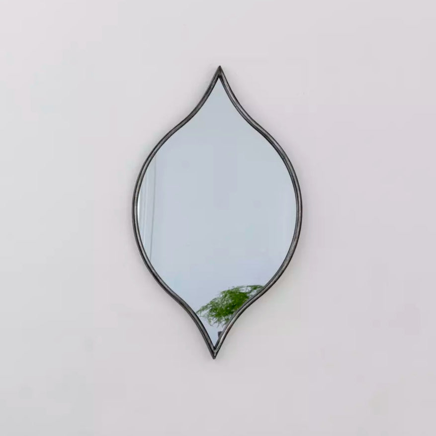 Teardrop Antique Silver Mirror - MQ25203 - Uneeka