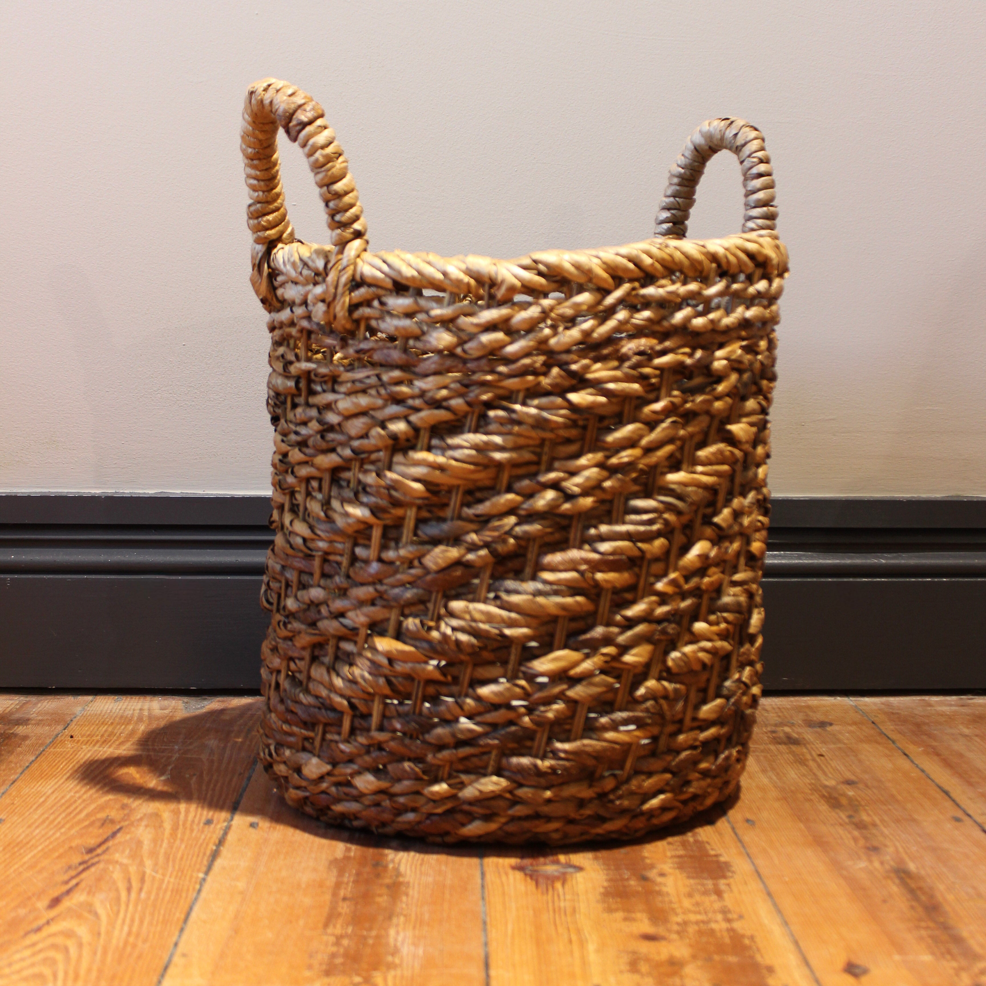 Natural Banana Fibre Spiral Design Basket - Medium - Uneeka
