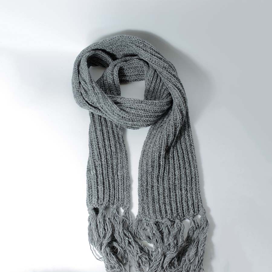 Plain Knitted Wool Scarf - Mid Grey