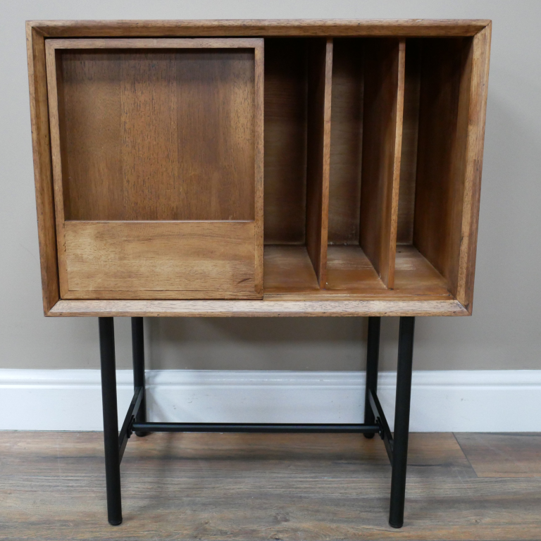 Retro Media / Records Cabinet Uneeka 9939