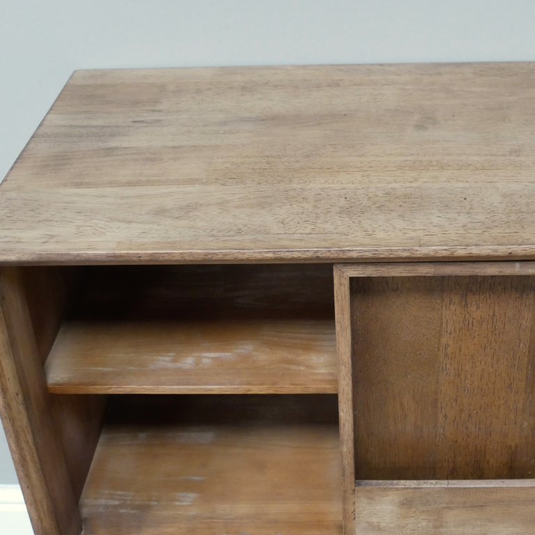 Retro Media / Records Cabinet Uneeka 9939