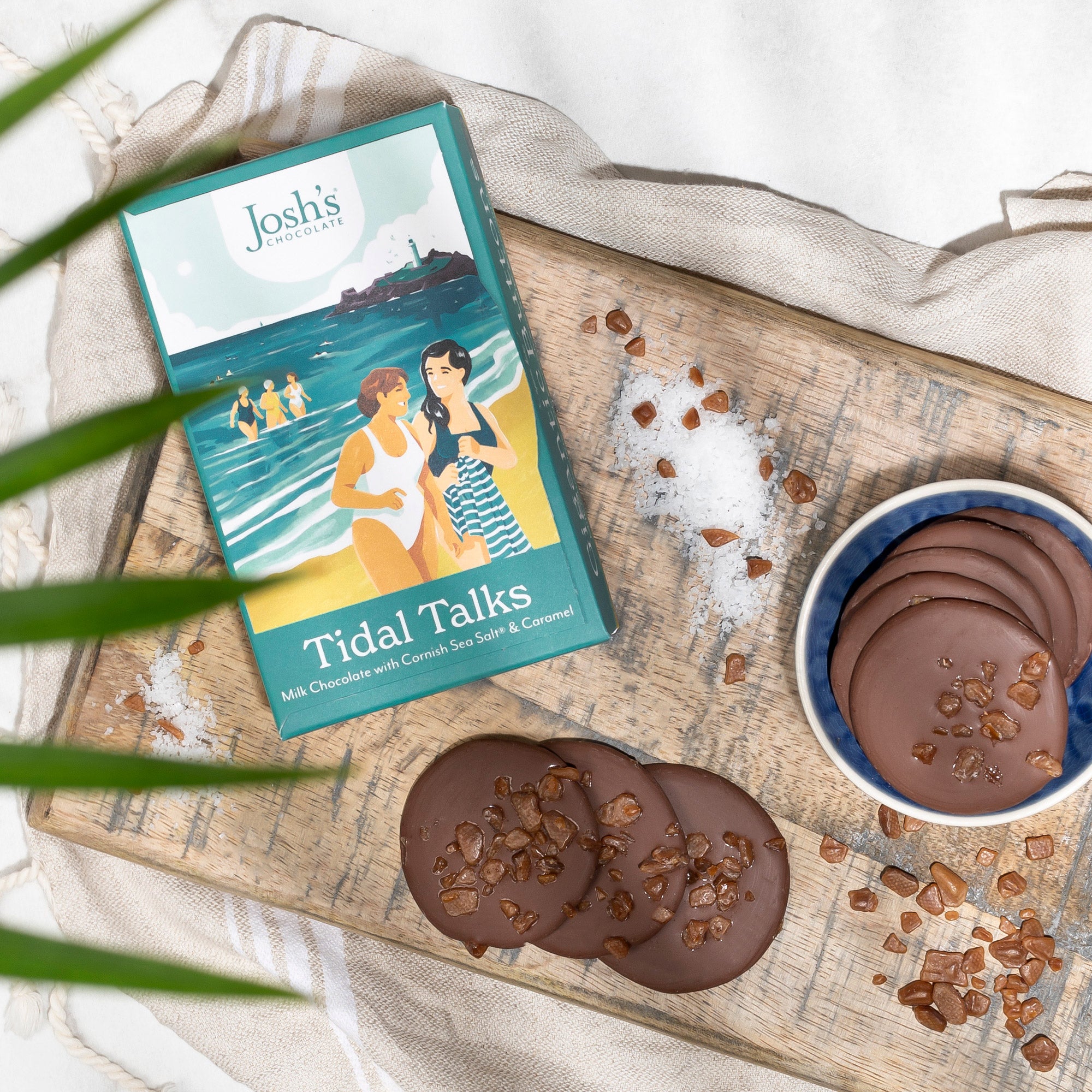 Gigantic Milk Chocolate with Cornish Sea Salt & Caramel Buttons Boxed - Gigantic Milk Chocolate with Cornish Sea Salt™ & Caramel Buttons - Uneeka