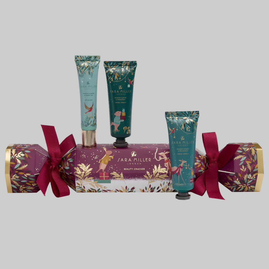 Sara Miller Woodland Beauty Gift Cracker - WinterWoodland Uneeka - FG3174