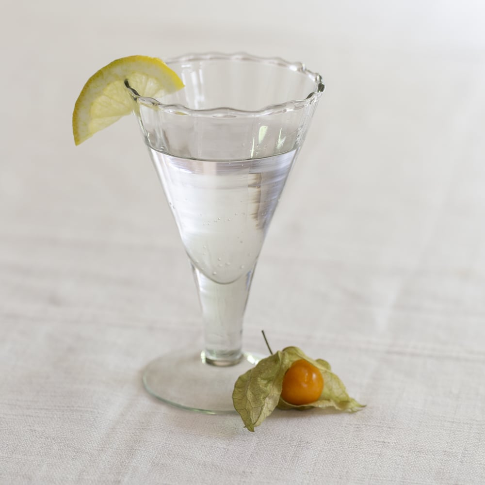 Scalloped Fluted Wine Glass - MK23690 - Uneeka