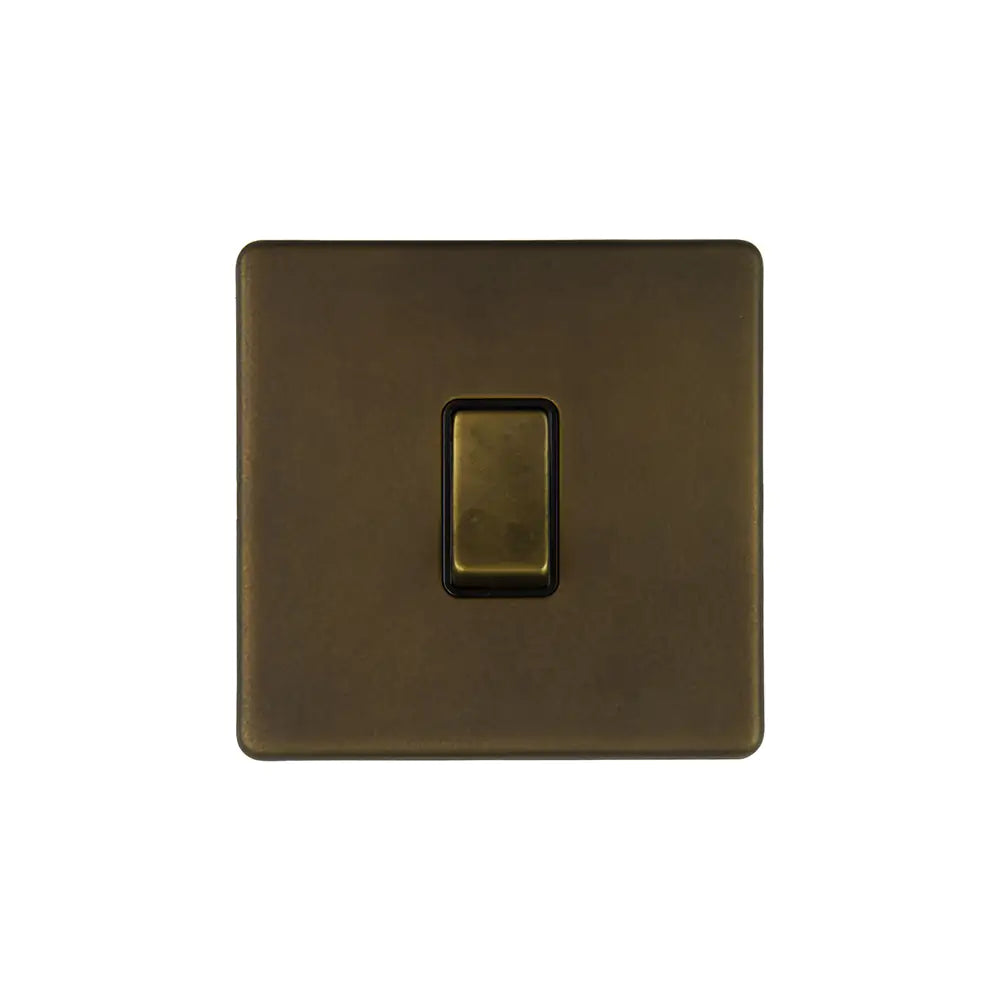 Soho Lighting 10A 1 Gang 2 Way Switch - Vintage Brass Uneeka