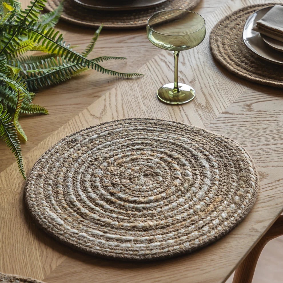 Spiral Weave Jute Placemat - Uneeka