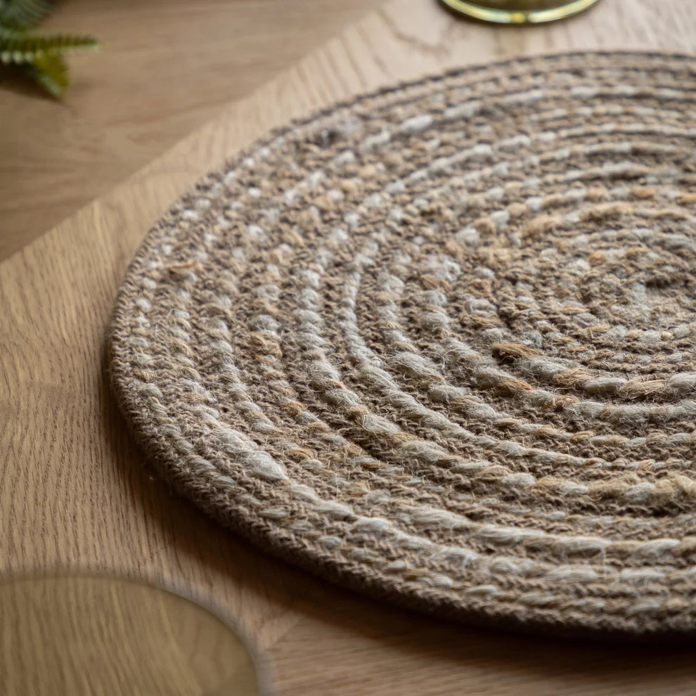 Spiral Weave Jute Placemat 2 - Uneeka