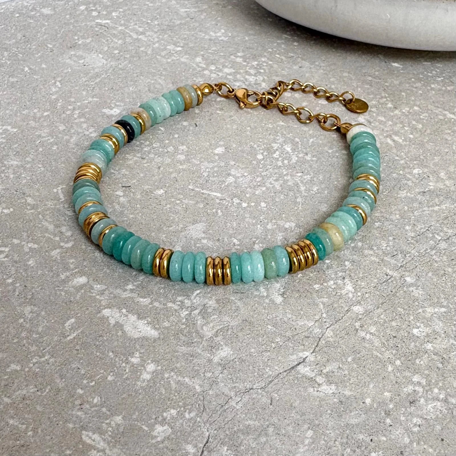 Stone & Gold Bead Bracelet - BR012-T - Uneeka