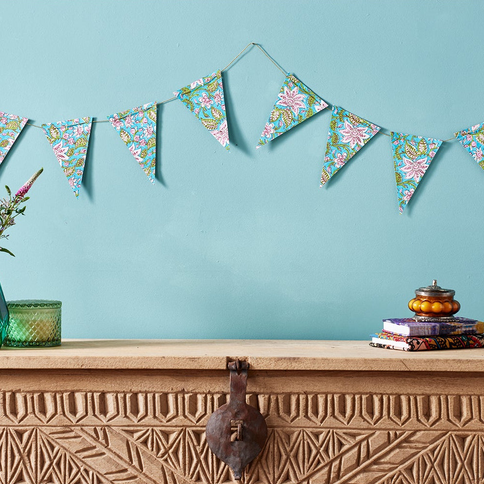 String Of Lily Block Printed Bunting - BUN502 - Uneeka