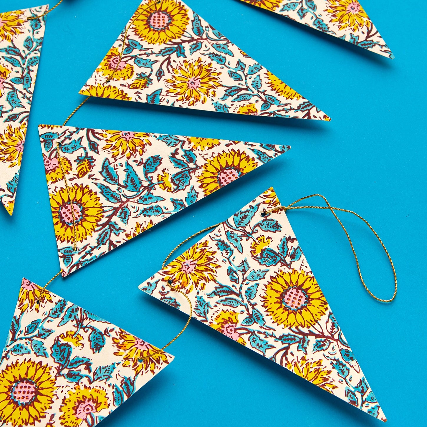 String Of Sunflower Block Printed Bunting - BUN501 - Uneeka
