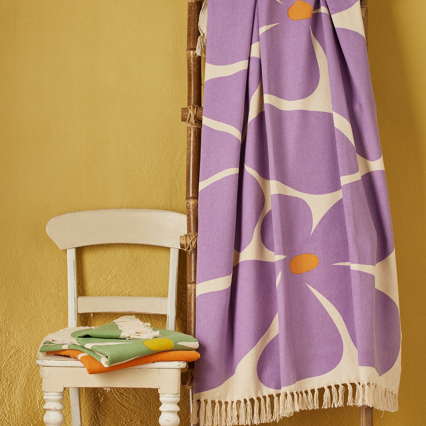 Screen Printed Bold Flower Throw - TH255-PURPLE - Uneeka