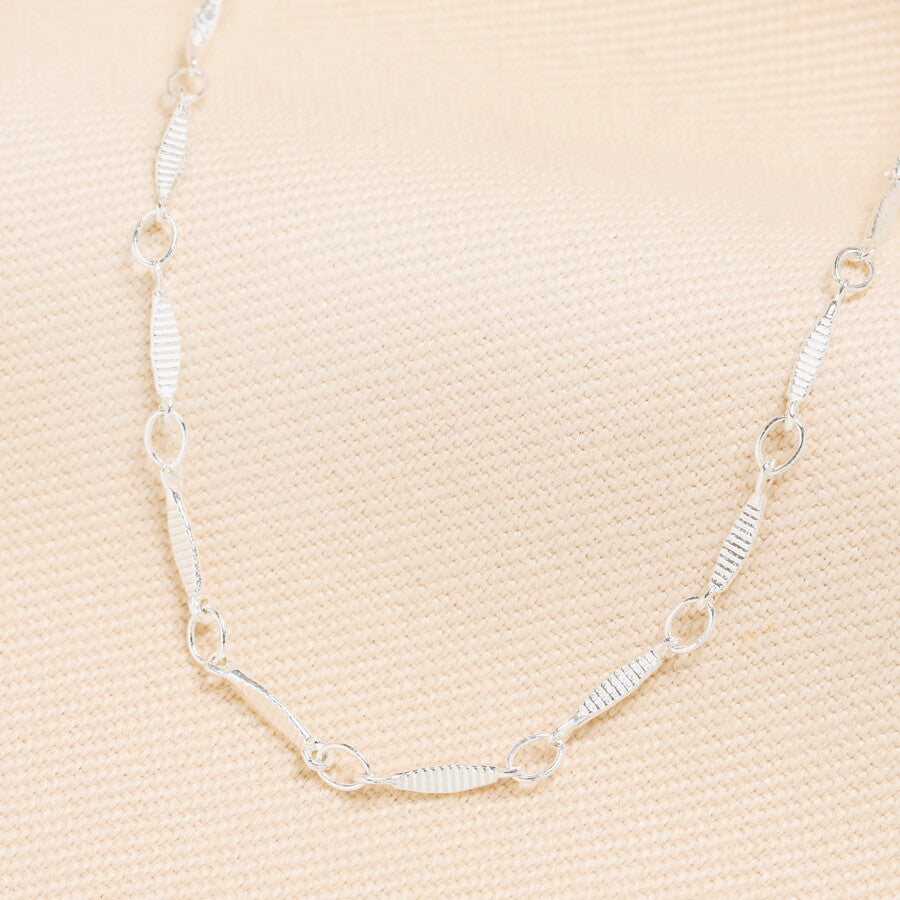 Textured Fish Chain Silver Necklace - 83798 - Uneeka