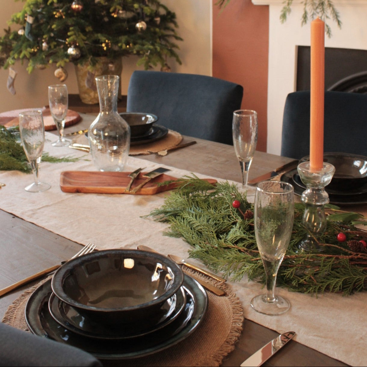 Uneeka Festive Christmas Tableware Lifestyle - Cali Crockery