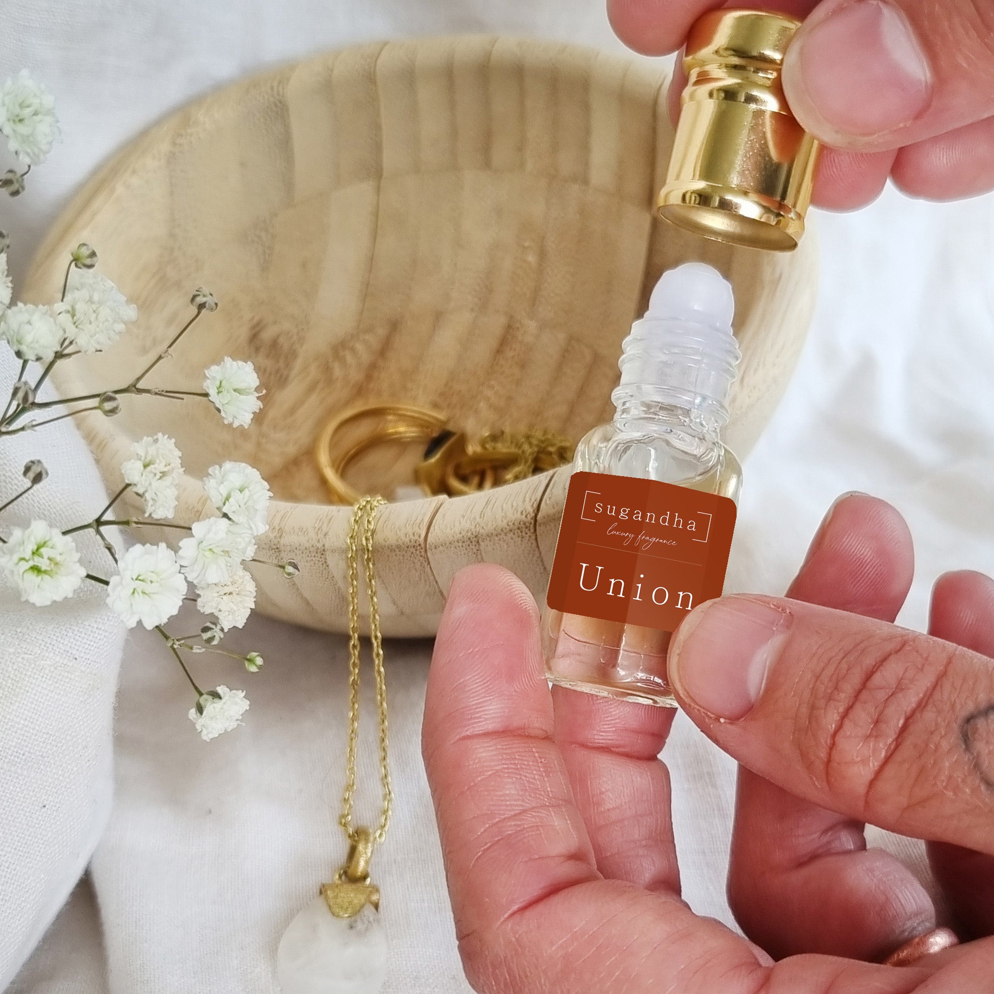 Union Roll On Perfume - Union - Uneeka