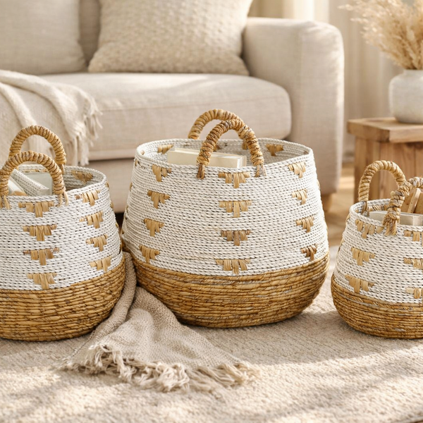 White Banana Fibre Basket With Natural Detailing - P1199 - Uneeka